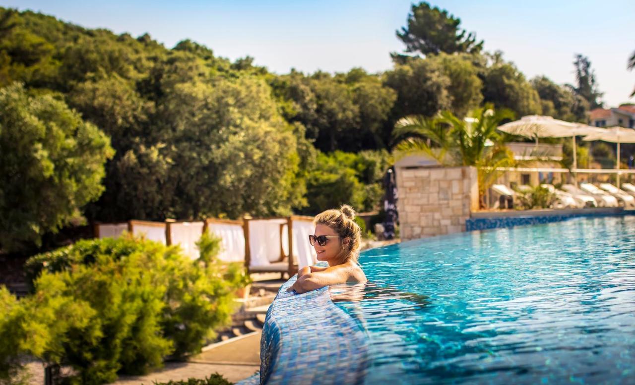 Aminess Vival Port9 Resort Medvinjak Exterior photo